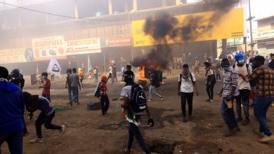 Protesters march during a rally against military rule following the last coup, in Khartoum, Sudan October 30, 2022. REUTERS/Mohamed Nureldin Abdallah