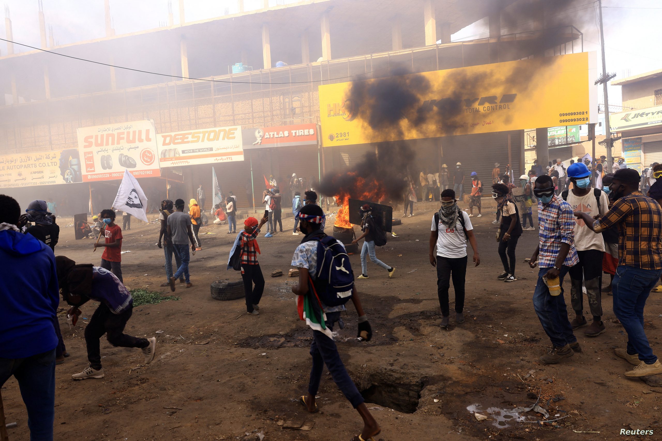 Protesters march during a rally against military rule following the last coup, in Khartoum, Sudan October 30, 2022. REUTERS/Mohamed Nureldin Abdallah
