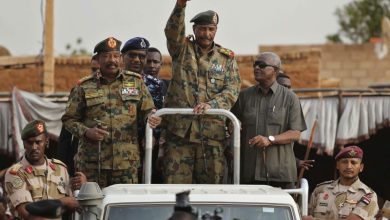 مصادر مقربة من الجيش تقول إن مشروع التسوية الذي تقوده الآلية الثلاثية لم يعد خياراً مفضلا