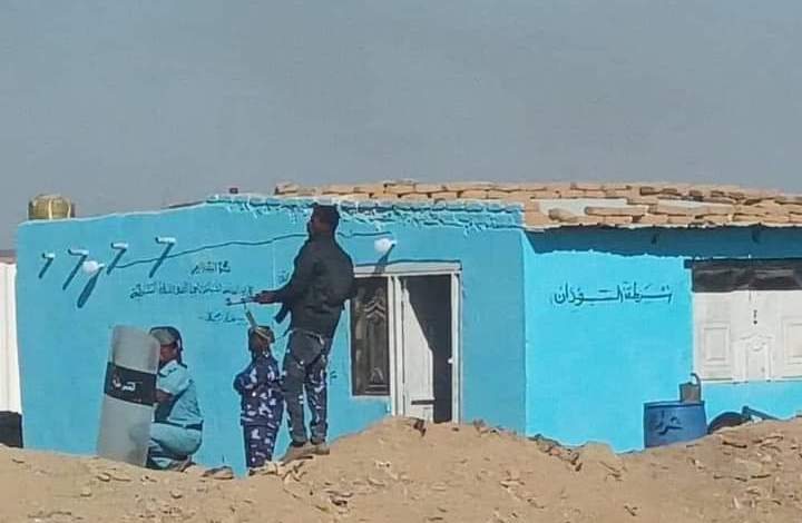 عناصر شرطية أثناء تصديهم لمحتجين شمالي السودان